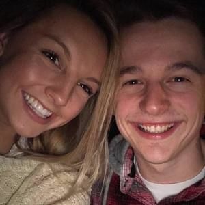 Meet your Posher, Kenzie